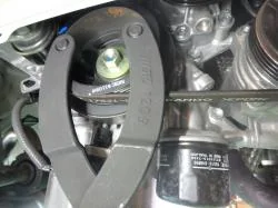 プーリーホールドレンチ