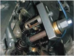 バルブリムーバー＆インサーター