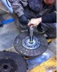 大型車用クラッチセンターだし